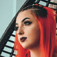 Оверкиллстаркс Голая