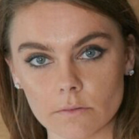 Пайпер Хобанз Голая