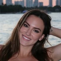 Присциллия Голая