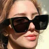 Рэйвен Мур Голая