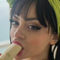 satinfree Голая