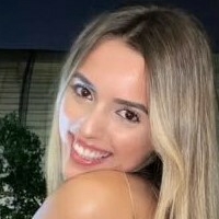 Севги Акан Голая