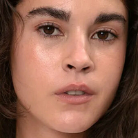 Стефани Лейс Голая