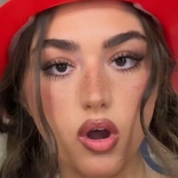 Талия Голдберг Голая