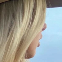 Тэй Брисей Голая