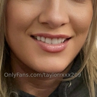 тейлоррххх209 Голая