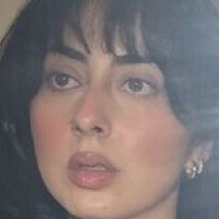 туторнтейли Голая