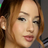 Виктория Рэйн Флорес Голая