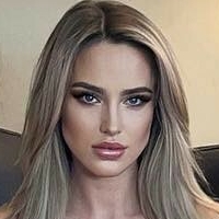 Виктория Долинска Голая