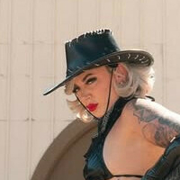 Воахкензи Голая