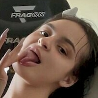 икс клиопич Голая