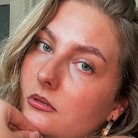 Кселлисвиткс Голая