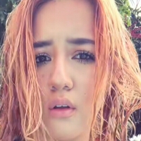 yourgirlneens Голая