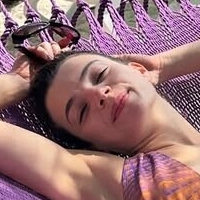 Зои Штайнер Голая